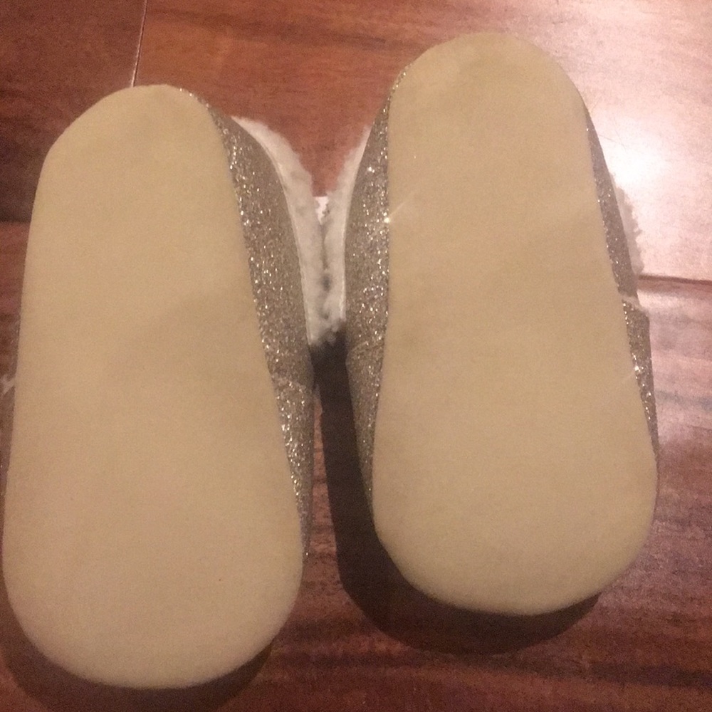 Rising Star 9-12 mo. Gold Slippers - Picture 5 of 5